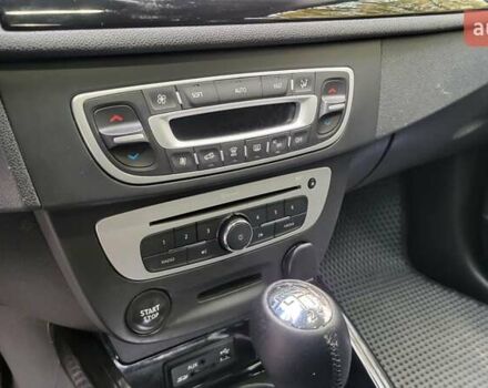 Білий Рено Меган, об'ємом двигуна 1.46 л та пробігом 240 тис. км за 8200 $, фото 14 на Automoto.ua