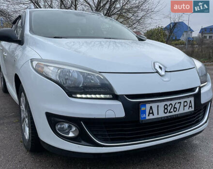 Белый Рено Меган, объемом двигателя 1.46 л и пробегом 305 тыс. км за 8500 $, фото 1 на Automoto.ua