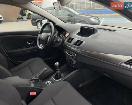 Білий Рено Меган, об'ємом двигуна 1.46 л та пробігом 256 тис. км за 7999 $, фото 24 на Automoto.ua