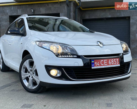 Білий Рено Меган, об'ємом двигуна 1.5 л та пробігом 226 тис. км за 8700 $, фото 6 на Automoto.ua