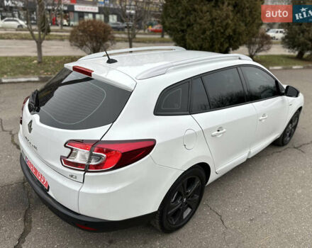 Белый Рено Меган, объемом двигателя 0 л и пробегом 262 тыс. км за 8499 $, фото 27 на Automoto.ua