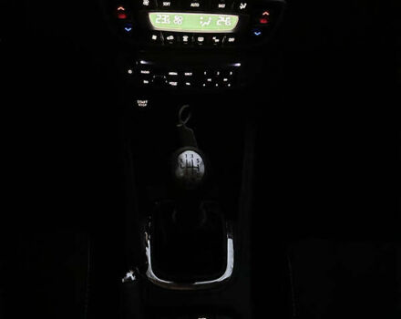 Белый Рено Меган, объемом двигателя 1.5 л и пробегом 237 тыс. км за 8150 $, фото 22 на Automoto.ua