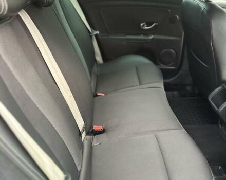 Белый Рено Меган, объемом двигателя 1.6 л и пробегом 245 тыс. км за 8800 $, фото 15 на Automoto.ua