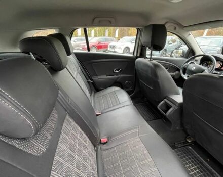 Рено Меган 2013 в Кривом Роге на Automoto.ua Белый Рено Меган, объемом двигателя 1.5 л и пробегом 148 тыс. км за 9100 $, фото 18 на Automoto.ua