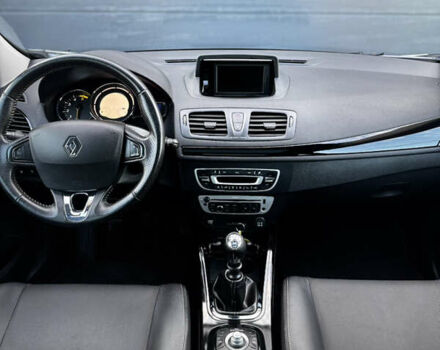 Белый Рено Меган, объемом двигателя 1.5 л и пробегом 236 тыс. км за 9700 $, фото 38 на Automoto.ua