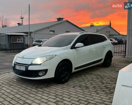 Белый Рено Меган, объемом двигателя 1.5 л и пробегом 300 тыс. км за 6600 $, фото 1 на Automoto.ua