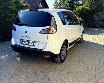 Белый Рено Меган, объемом двигателя 1.5 л и пробегом 250 тыс. км за 6300 $, фото 3 на Automoto.ua