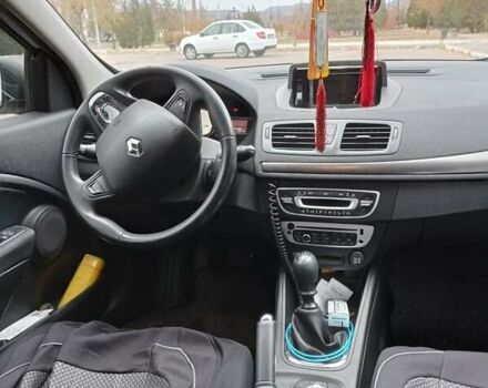 Білий Рено Меган, об'ємом двигуна 1.5 л та пробігом 279 тис. км за 8150 $, фото 4 на Automoto.ua