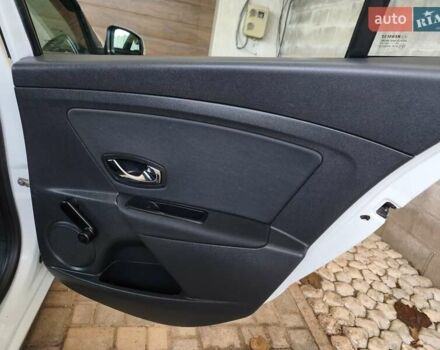 Белый Рено Меган, объемом двигателя 1.5 л и пробегом 269 тыс. км за 6700 $, фото 5 на Automoto.ua