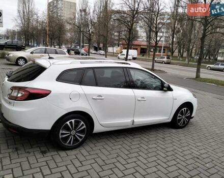 Белый Рено Меган, объемом двигателя 1.5 л и пробегом 260 тыс. км за 8100 $, фото 6 на Automoto.ua