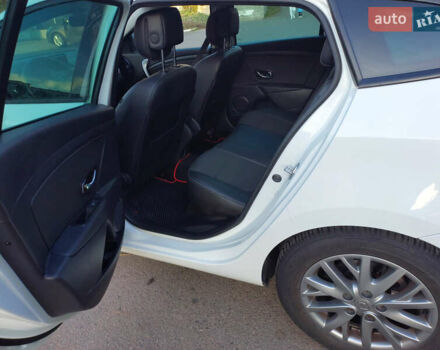 Белый Рено Меган, объемом двигателя 1.5 л и пробегом 268 тыс. км за 8700 $, фото 3 на Automoto.ua