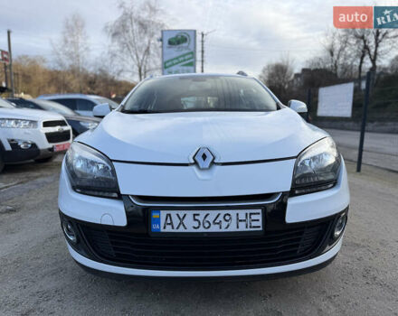 Белый Рено Меган, объемом двигателя 1.5 л и пробегом 259 тыс. км за 7999 $, фото 3 на Automoto.ua