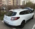 Белый Рено Меган, объемом двигателя 1.5 л и пробегом 289 тыс. км за 6700 $, фото 2 на Automoto.ua
