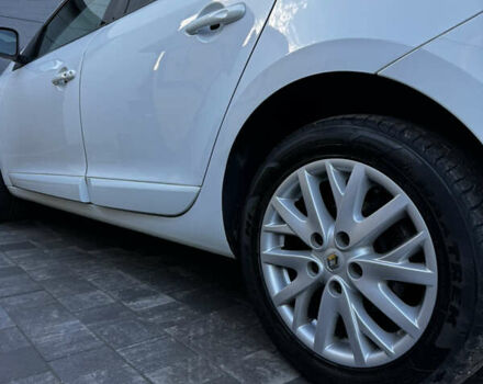 Белый Рено Меган, объемом двигателя 1.5 л и пробегом 236 тыс. км за 9700 $, фото 17 на Automoto.ua