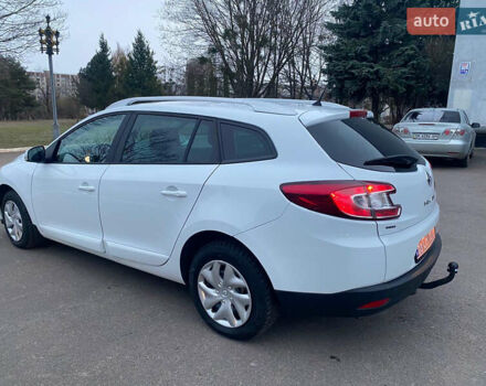 Белый Рено Меган, объемом двигателя 1.2 л и пробегом 146 тыс. км за 6600 $, фото 2 на Automoto.ua