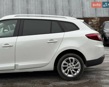 Белый Рено Меган, объемом двигателя 1.6 л и пробегом 153 тыс. км за 9300 $, фото 4 на Automoto.ua