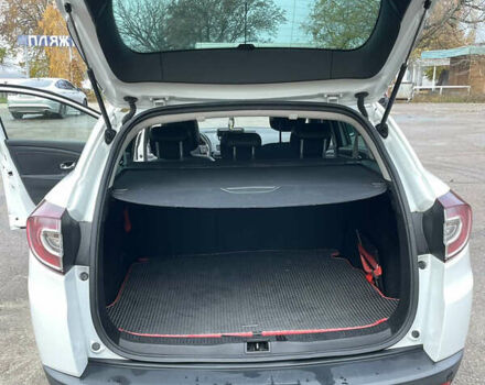 Белый Рено Меган, объемом двигателя 1.46 л и пробегом 305 тыс. км за 8500 $, фото 12 на Automoto.ua