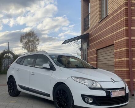 Рено Меган 2013 в Локачи на Automoto.ua Белый Рено Меган, объемом двигателя 1.5 л и пробегом 290 тыс. км за 7500 $, фото 2 на Automoto.ua