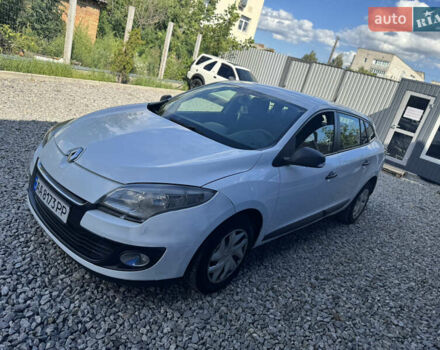 Белый Рено Меган, объемом двигателя 1.5 л и пробегом 270 тыс. км за 4900 $, фото 3 на Automoto.ua