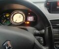 Белый Рено Меган, объемом двигателя 1.5 л и пробегом 378 тыс. км за 5200 $, фото 38 на Automoto.ua