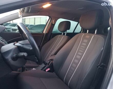 Белый Рено Меган, объемом двигателя 1.5 л и пробегом 315 тыс. км за 8990 $, фото 18 на Automoto.ua