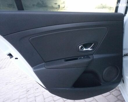 Белый Рено Меган, объемом двигателя 1.5 л и пробегом 315 тыс. км за 8990 $, фото 16 на Automoto.ua