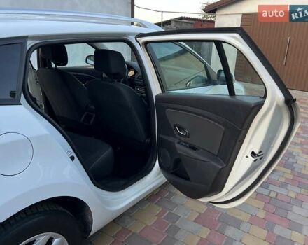 Белый Рено Меган, объемом двигателя 1.46 л и пробегом 185 тыс. км за 9099 $, фото 25 на Automoto.ua