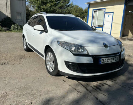 Белый Рено Меган, объемом двигателя 1.46 л и пробегом 304 тыс. км за 6700 $, фото 2 на Automoto.ua