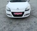 Рено Меган 2013 в Черкассах на Automoto.ua Белый Рено Меган, объемом двигателя 1.5 л и пробегом 211 тыс. км за 10400 $, фото 1 на Automoto.ua