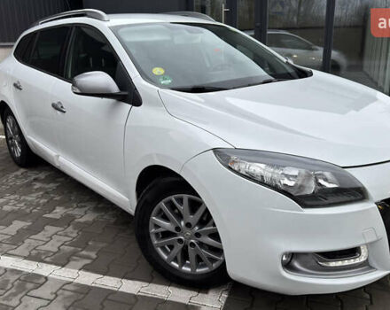 Белый Рено Меган, объемом двигателя 1.5 л и пробегом 241 тыс. км за 10200 $, фото 1 на Automoto.ua