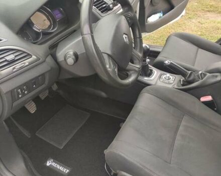 Білий Рено Меган, об'ємом двигуна 1.46 л та пробігом 267 тис. км за 7300 $, фото 3 на Automoto.ua