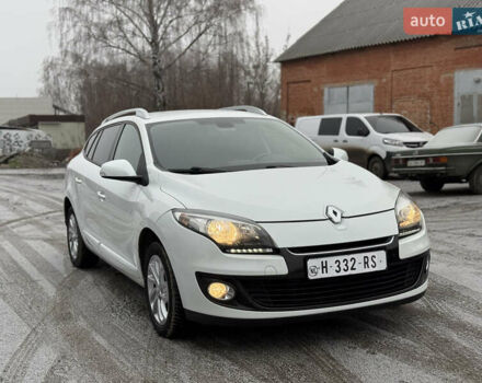 Белый Рено Меган, объемом двигателя 1.6 л и пробегом 153 тыс. км за 9300 $, фото 16 на Automoto.ua