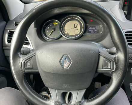 Білий Рено Меган, об'ємом двигуна 1.5 л та пробігом 199 тис. км за 8250 $, фото 25 на Automoto.ua