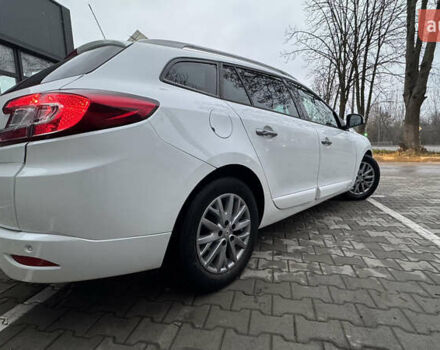 Белый Рено Меган, объемом двигателя 1.5 л и пробегом 241 тыс. км за 10200 $, фото 7 на Automoto.ua