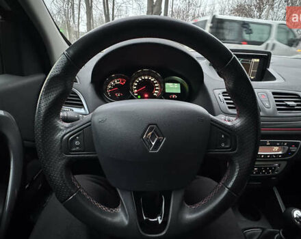 Белый Рено Меган, объемом двигателя 1.5 л и пробегом 241 тыс. км за 10200 $, фото 19 на Automoto.ua