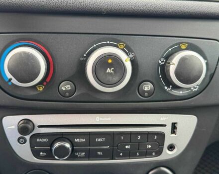 Белый Рено Меган, объемом двигателя 1.5 л и пробегом 285 тыс. км за 7790 $, фото 17 на Automoto.ua