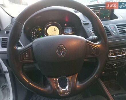 Белый Рено Меган, объемом двигателя 1.5 л и пробегом 315 тыс. км за 8990 $, фото 11 на Automoto.ua