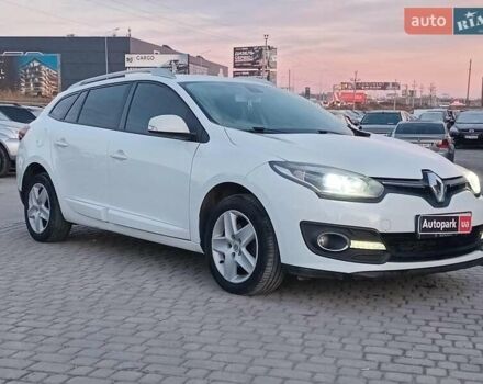 Белый Рено Меган, объемом двигателя 1.5 л и пробегом 315 тыс. км за 8990 $, фото 2 на Automoto.ua