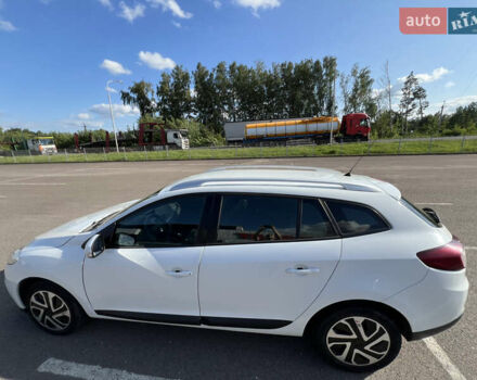 Белый Рено Меган, объемом двигателя 1.5 л и пробегом 250 тыс. км за 7600 $, фото 8 на Automoto.ua