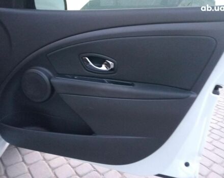 Белый Рено Меган, объемом двигателя 1.5 л и пробегом 315 тыс. км за 8990 $, фото 13 на Automoto.ua