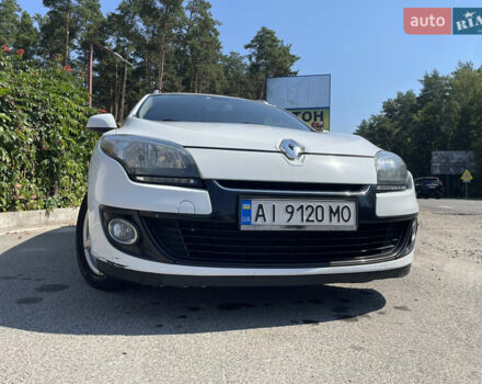 Белый Рено Меган, объемом двигателя 1.5 л и пробегом 184 тыс. км за 7750 $, фото 1 на Automoto.ua