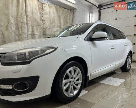 Белый Рено Меган, объемом двигателя 1.5 л и пробегом 237 тыс. км за 8150 $, фото 8 на Automoto.ua