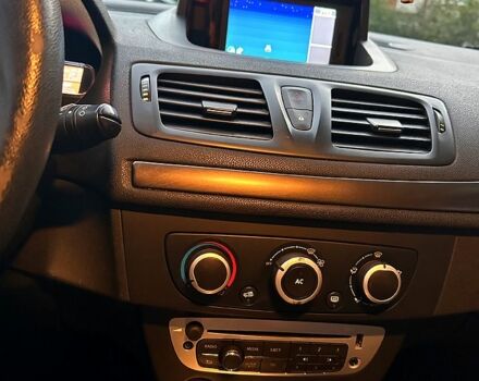 Белый Рено Меган, объемом двигателя 1.5 л и пробегом 235 тыс. км за 7200 $, фото 5 на Automoto.ua