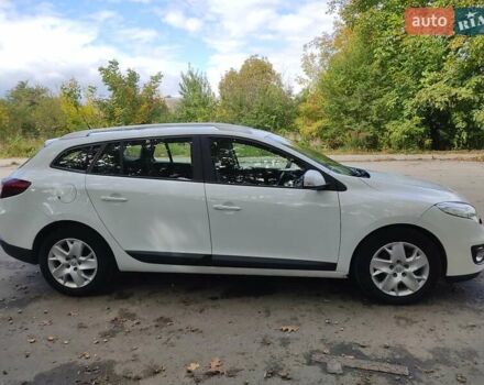 Белый Рено Меган, объемом двигателя 1.5 л и пробегом 273 тыс. км за 7500 $, фото 2 на Automoto.ua