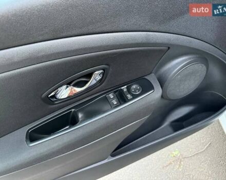 Білий Рено Меган, об'ємом двигуна 1.46 л та пробігом 258 тис. км за 7200 $, фото 14 на Automoto.ua