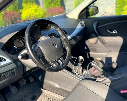 Білий Рено Меган, об'ємом двигуна 1.6 л та пробігом 368 тис. км за 6900 $, фото 3 на Automoto.ua