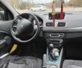 Белый Рено Меган, объемом двигателя 1.5 л и пробегом 279 тыс. км за 8150 $, фото 1 на Automoto.ua