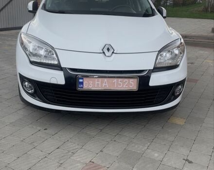 Рено Меган 2013 в Локачи на Automoto.ua Белый Рено Меган, объемом двигателя 1.5 л и пробегом 290 тыс. км за 7500 $, фото 1 на Automoto.ua