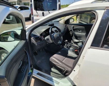 Білий Рено Меган, об'ємом двигуна 1.5 л та пробігом 338 тис. км за 7800 $, фото 4 на Automoto.ua