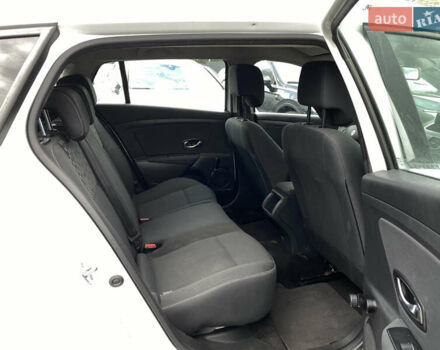 Белый Рено Меган, объемом двигателя 1.5 л и пробегом 245 тыс. км за 7999 $, фото 55 на Automoto.ua